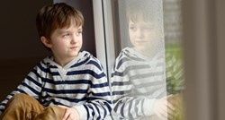 Stručnjaci otkrili koliko bi djeca trebala biti stara da mogu ostati sama u kući